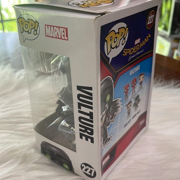 Funko POP! Vulture #227 Marvel Spider-Man Homecoming Vinyl Figure - Picture 5 of 12